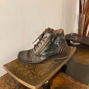 Italian Fine Leather Ankle Boots, Patched Brown Colors, size 8 (European 38)